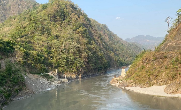मुग्लिन–नारायणगढ खण्डको पहिरोले सम्झाउँछ घुमाउनेको अलपत्र पुल
