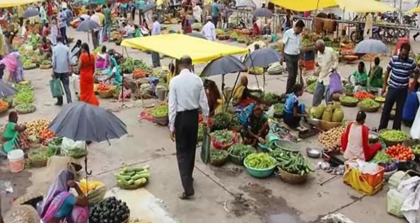 दल र जनप्रतिनिधिलाई चुनौती दिँदै चिया पसलेले लगाएको हाटबजार