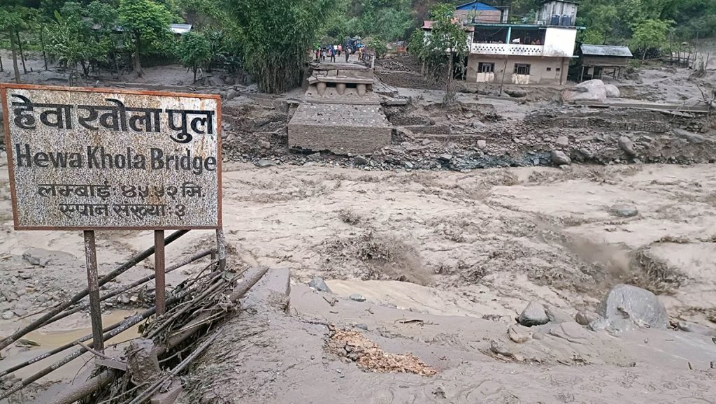 तीन सातामा १४८ मिलिमिटर वर्षाः पूर्वी नेपालमा ‘वितण्डा’, अर्बौको क्षति