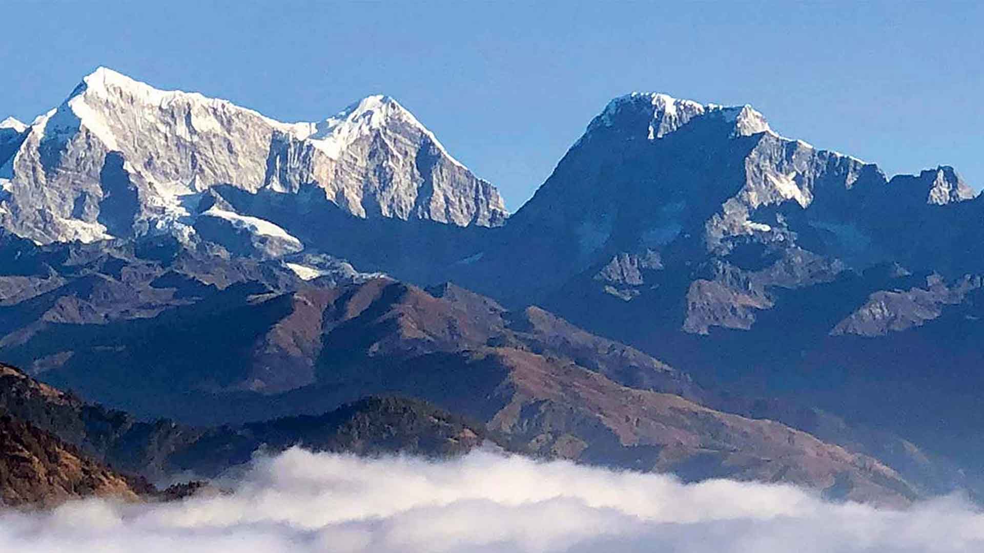 हिमालमा पहिरो खतराको संकेत, सावधानी अपनाउन आग्रह