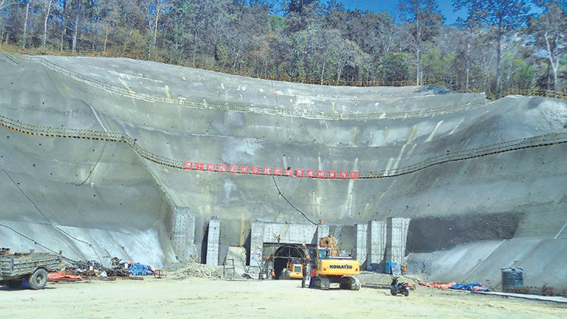 एक सय ५२ किलोमिटर नहर बनाउन एक सय २० वर्ष लाग्ने