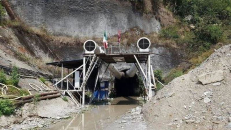 मेलम्चीमा मजदूर र  प्रहरीबीच झडपः ६ राउण्ड अश्रुग्यास प्रहार