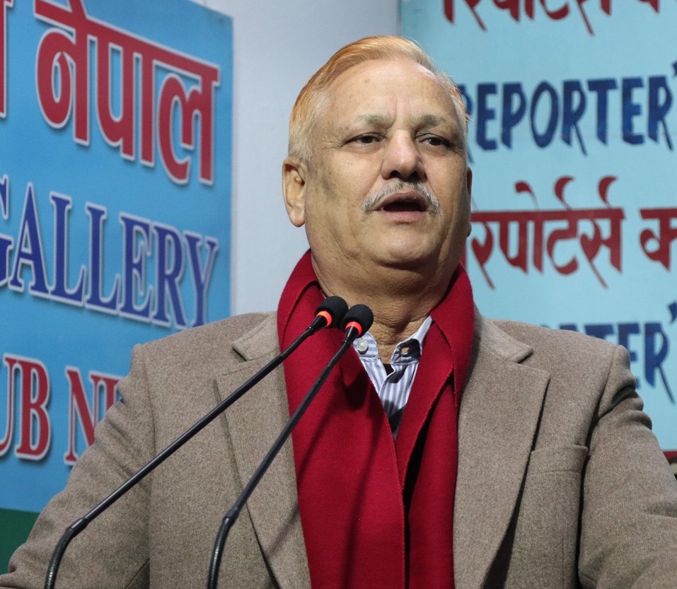 मन्त्रीको आश्वासनपछि उखु किसानहरु घर फर्किए