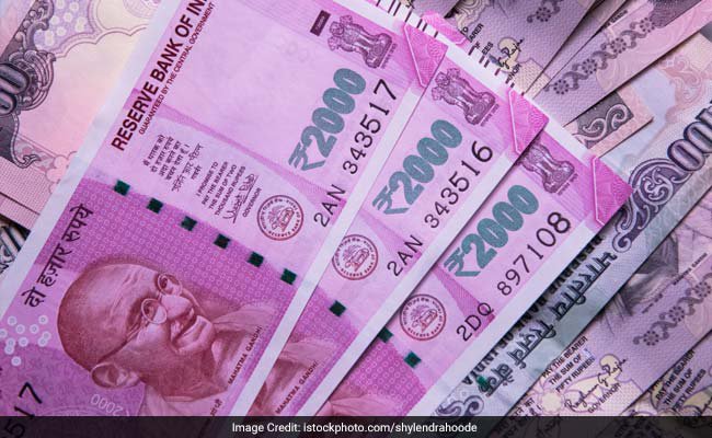 बीना परिचयपत्र भारु २००० साट्न पाइने