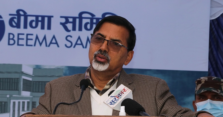 शेयर बजारमा धेरै समस्या छन्, विज्ञहरुसँग छलफल भइसकेको छः अर्थमन्त्री