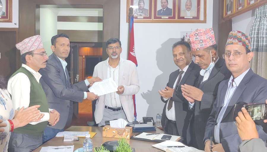 'शोधानान्तर स्थितिलाई सन्तुलनमा ल्याउन राष्ट्र बैंक र अर्थ मन्त्रालय गम्भीर'