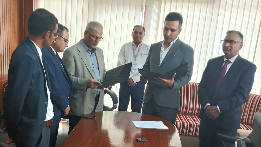 लिवर्टी माइक्रो लाइफका अध्यक्ष पाण्डेले गरे शपथ ग्रहण