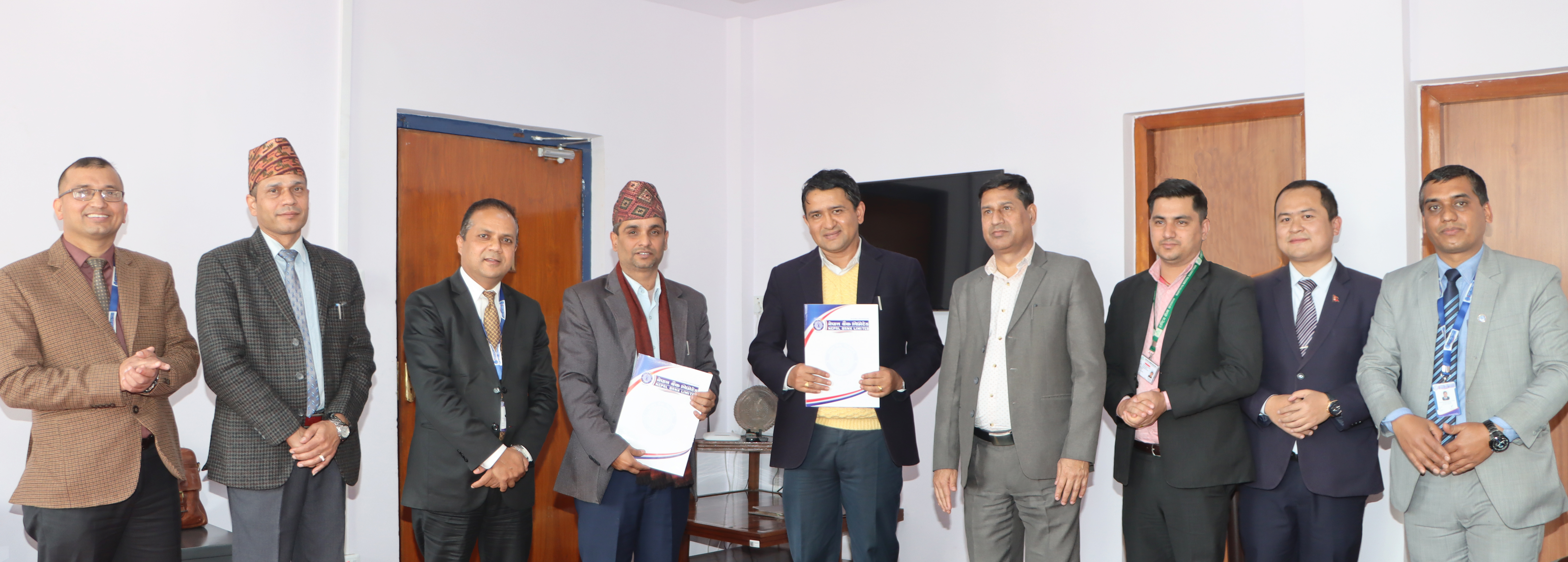 नेपाल बैंक र राष्ट्रिय बिमा संस्थानबिच सेवाग्राही कर्जा सम्बन्धी सम्झौता