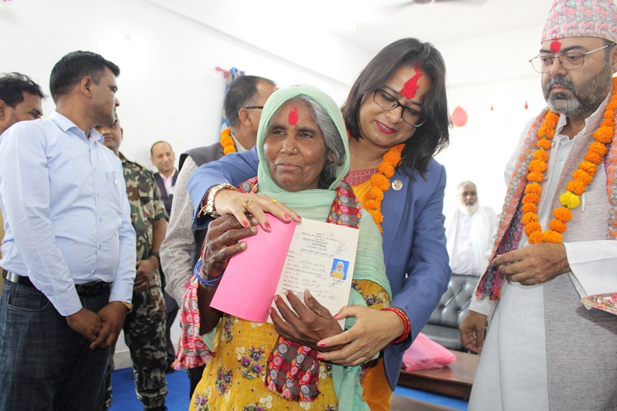 नरैनापुरमा नापी र मालपोत साउन भित्रै संचालनमा आउने– मन्त्री रन्जीता
