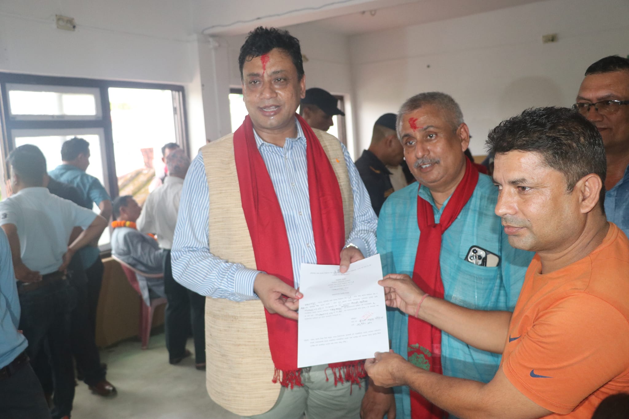 मकवानुरबाट  लोकतान्त्रिक बाम गठबन्धनको तर्फबाट बानिया, उपाध्याय र पराजुली उम्मेदवार