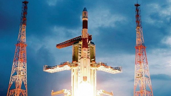 भारतद्वारा चन्द्रयान–२ को सकुशल प्रक्षेपण