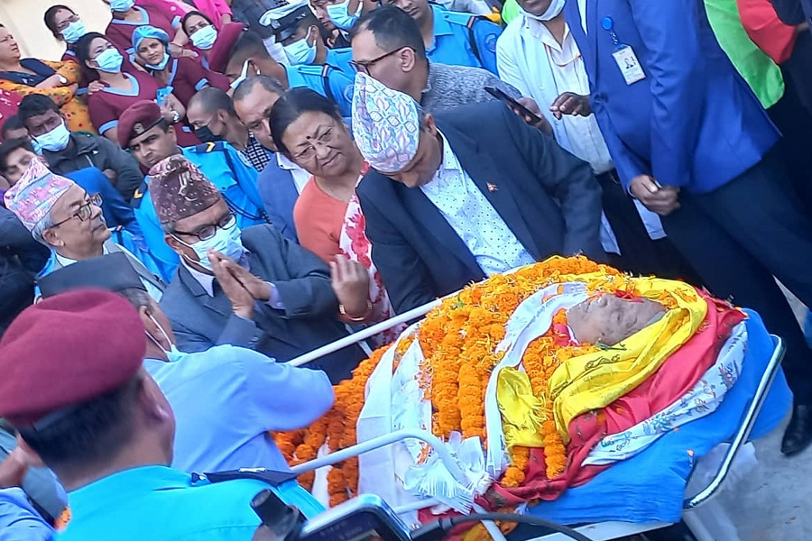 शताब्दी पुरुष जोशीको पार्थिव शरीर श्रद्धाञ्जलिका लागि किष्टमा राखियो