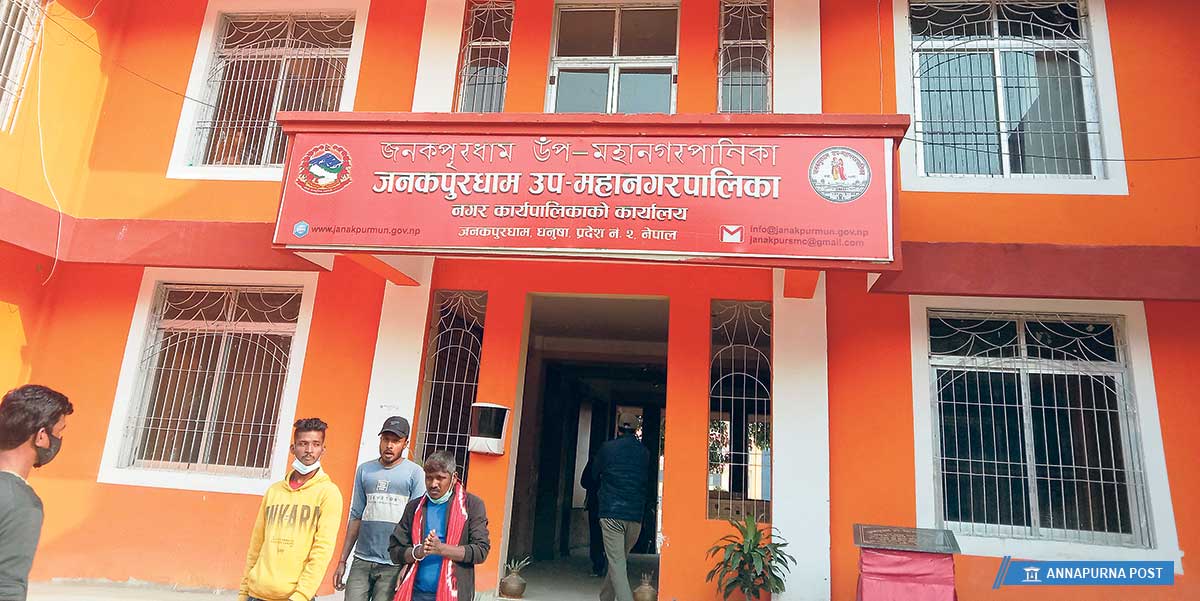 जनप्रतिनिधिले २ दिनमा ८ क्विन्टलभन्दा बढी मासु खाए, भात पकाएको ज्याला १ लाख २५ हजार