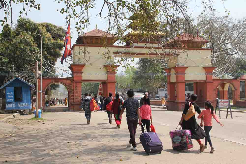 सुपारी तस्करीको विषयलाई लिएर सशस्त्र र नेपाल प्रहरीबीच विवाद, सुपारी गायव