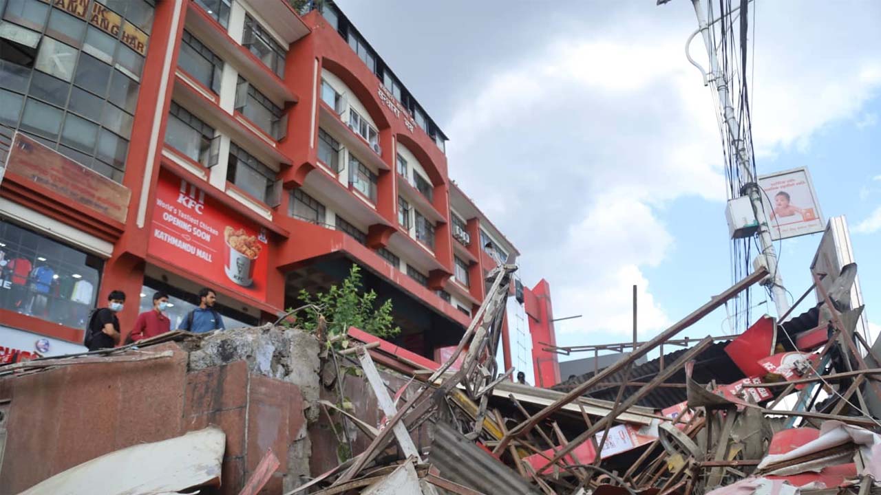 अवैध काठमाडौं मल भुइँतलासम्मको मात्र नक्सा पास