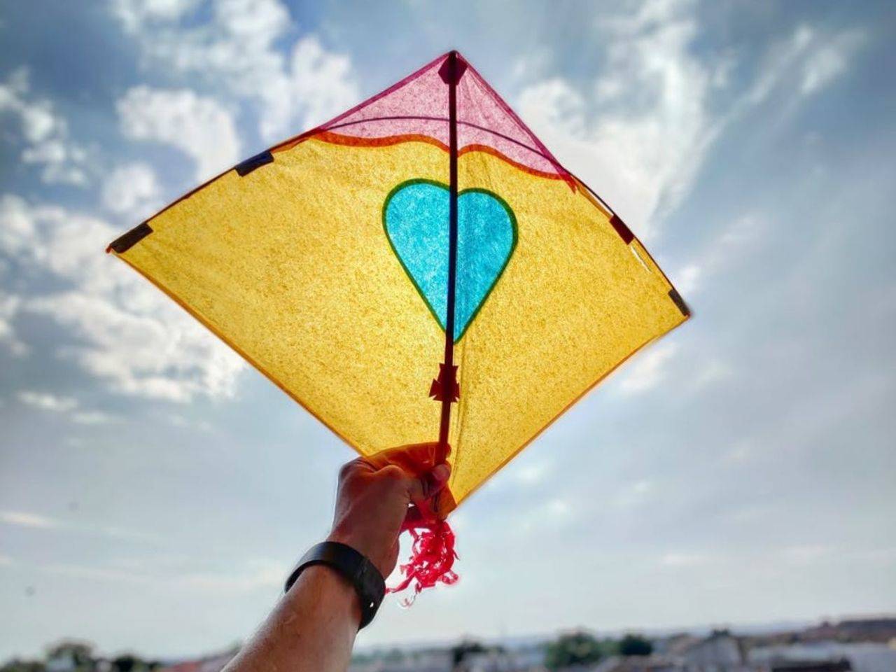दसैँमा चङ्गा उडाउने संस्कृति हरायो