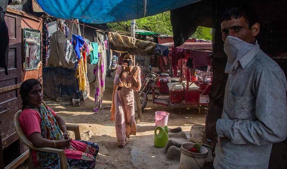 मजदुरलाई घरमा थुनेर सरकार सुत्यो, भोका श्रमिकको कसले गर्ने चिन्ता ?
