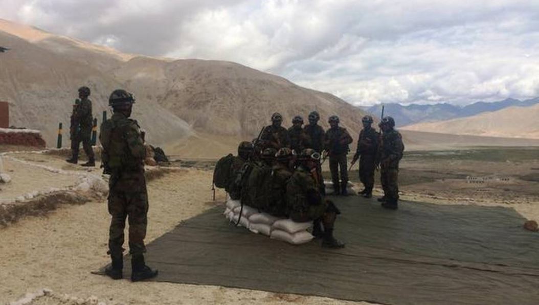 लद्दाख भिडन्तः भारत वार्तासँगै युद्ध रणनीतिमा ब्यस्त