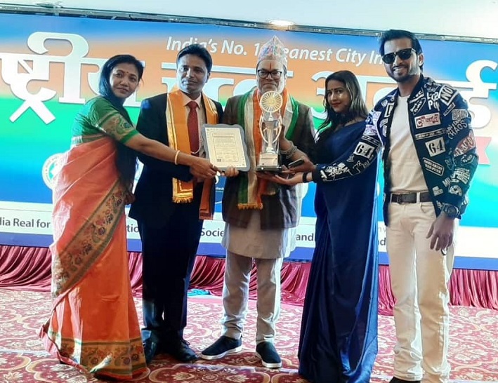 वरिष्ठ सरोद बादक सुदर्शन राजोपाध्यायलाई भारतमा राष्ट्रिय रत्न अवार्ड