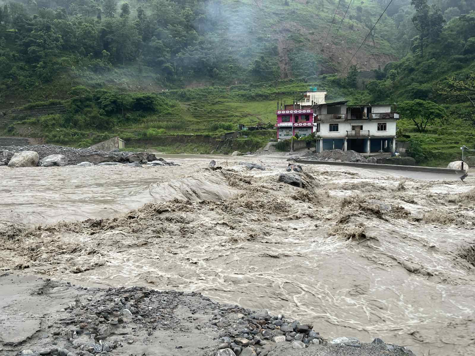 पहिलेको क्षतिबाट मेलम्चीमा अपनाइएन सावधानी, यस पटक पनि बाढीको जोखिम