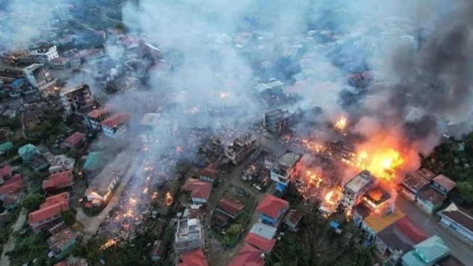 म्यानमारमा सत्ता पक्षका सेना र विद्राहीबीच भिषण भिड्न्त, दुई जारभन्दा बढी नागरिक विस्थापित