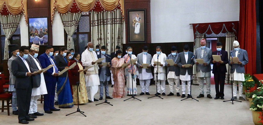 मन्त्रिमण्डलमा ११ जना नयाँ अनुहार, ६ जना महिला