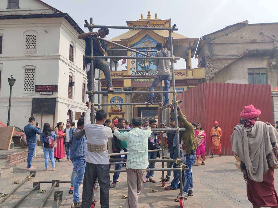 यसरी हुँदैछ पशुपतिमा शिवरात्री तयारी (फोटो फिचरसहित)