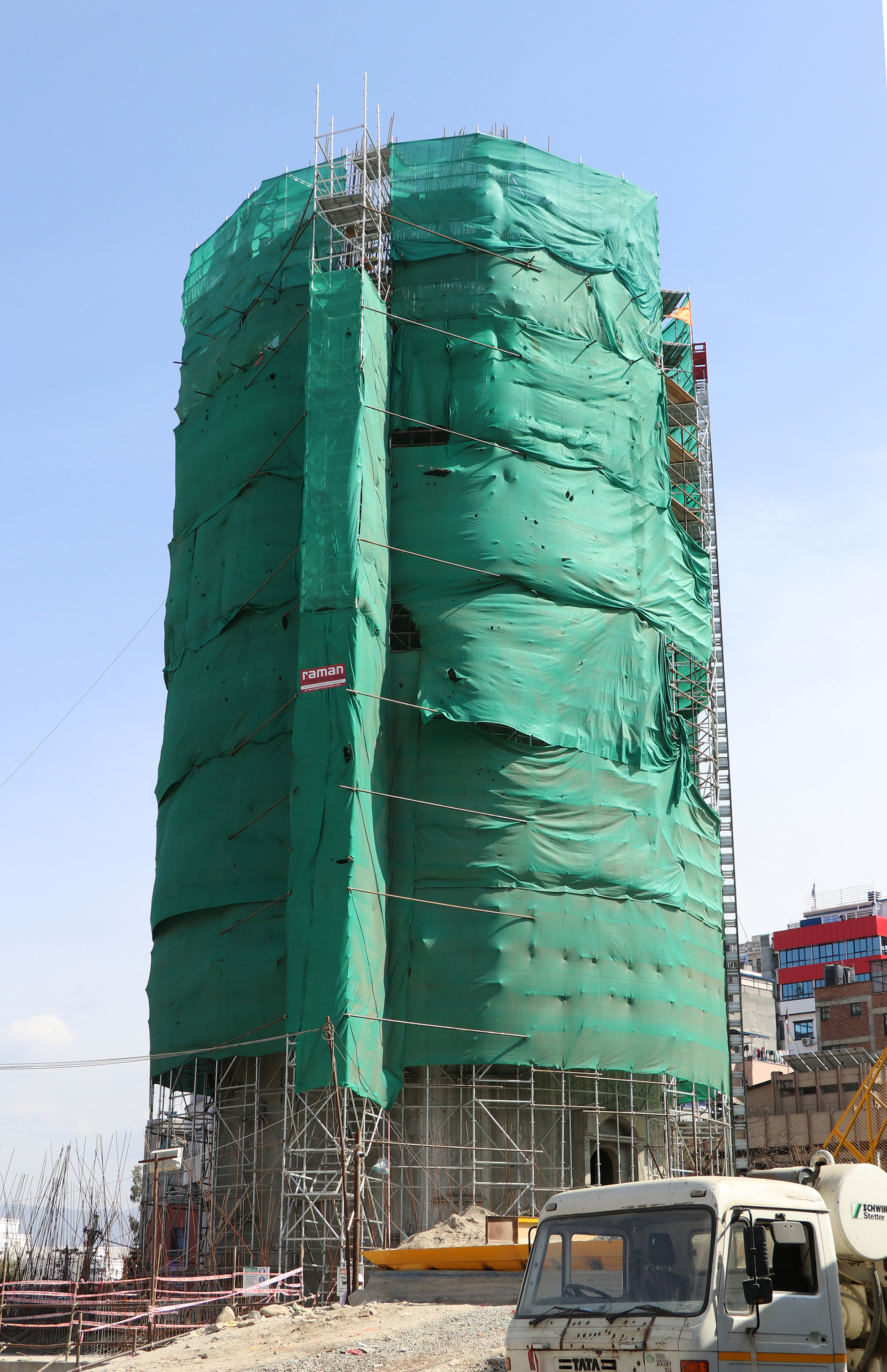 धरहरा पुनःनिर्माणका ७० कामदार क्वारेन्टाइनमा