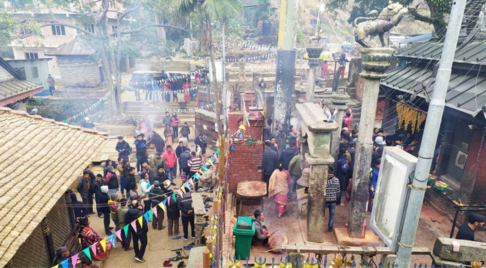 दोलखा भीमसेनलाई पसिना आयाे, अनिष्ट हुने भाे भन्दै पूजा सुरु