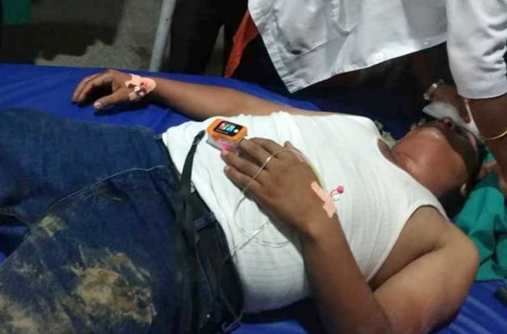 पत्रकार कार्कीलाई प्रहरीले होटलमै धुस्न कुटे