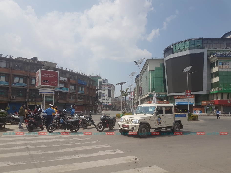 लकडाउन उलंघन गर्ने ८९१ जना पक्राउ