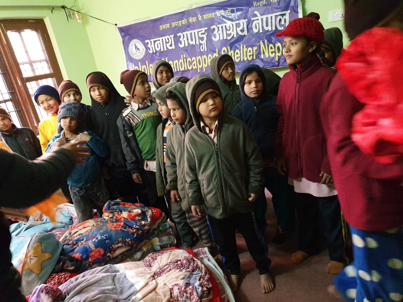 नेपाल बंगलादेश बैंकद्धारा अनाथ अपाङ्ग आश्रय नेपाललाई कम्बल हस्तान्तरण