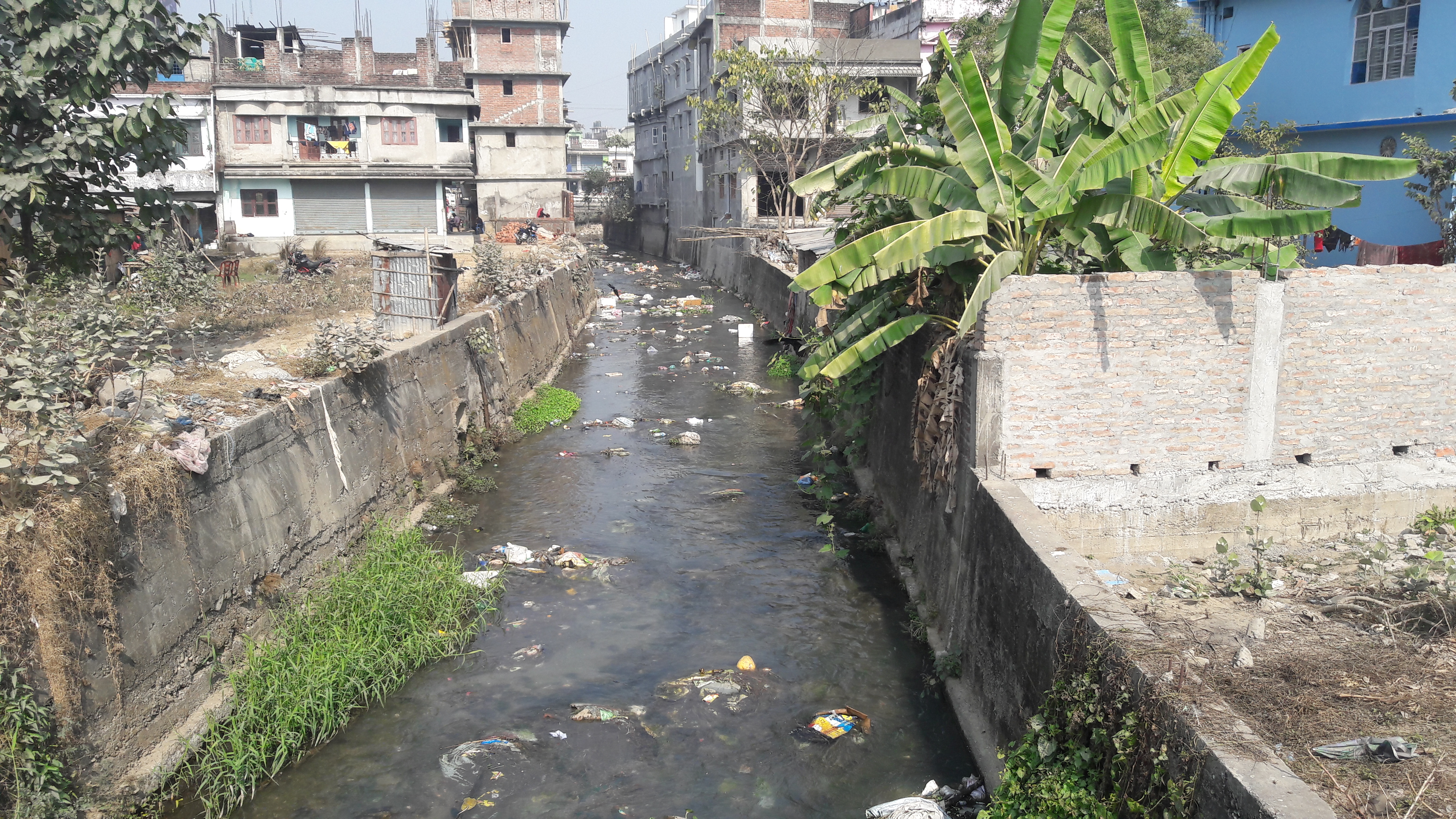 खोला छेउमा घर/भवन बनाउँदा कहाँ कति–कति मिटर छोड्ने ?