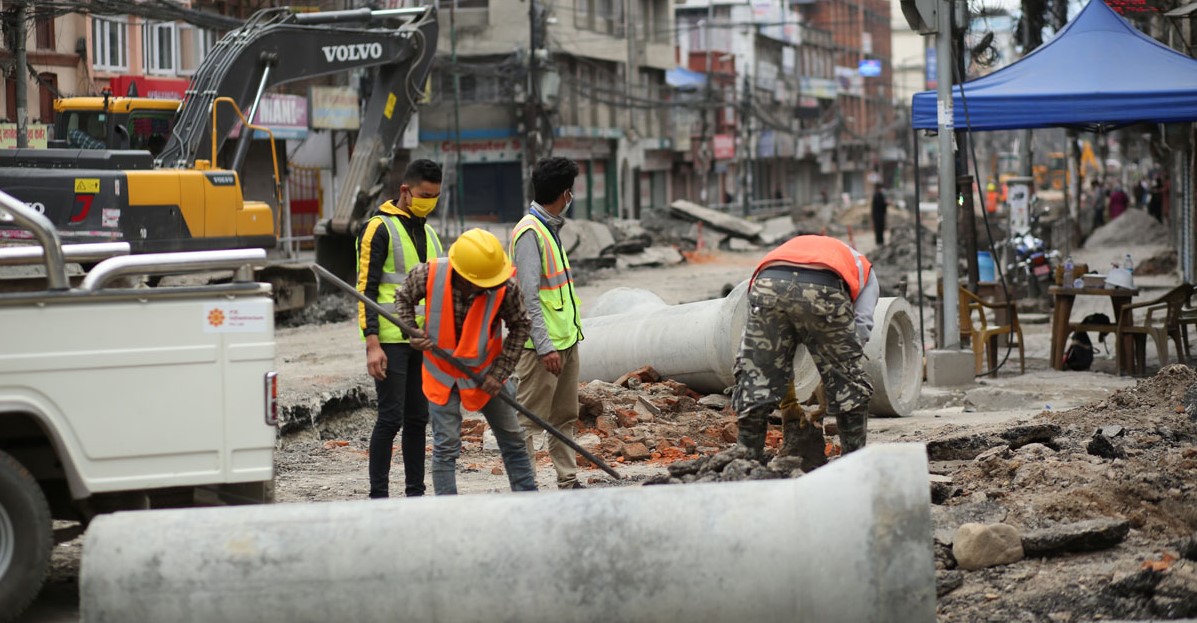 चालु आवमा लक्ष्यभन्दा ५० प्रतिशत मात्रै सडक र पुल निर्माण सकिने अनुमान