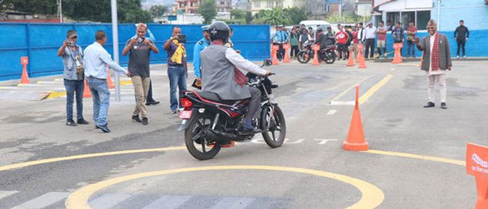 बागमतीका जिल्लामा लाइसेन्सको ट्रायल परीक्षा शुरु