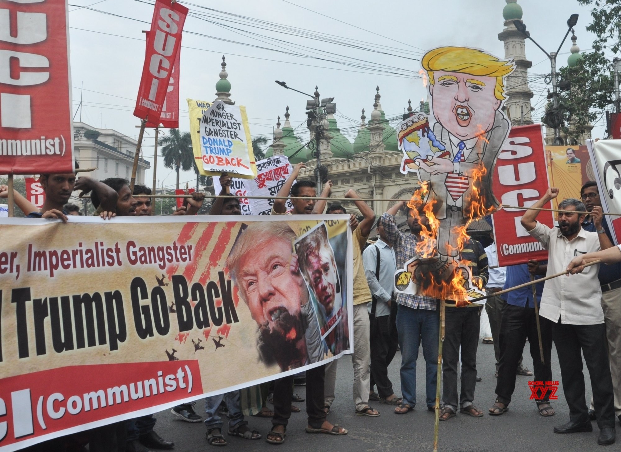 भारत भ्रमणमा रहेका ट्रम्प बिरूद्द दिल्लीमा प्रदर्शन, ५ जनाको मृत्यु