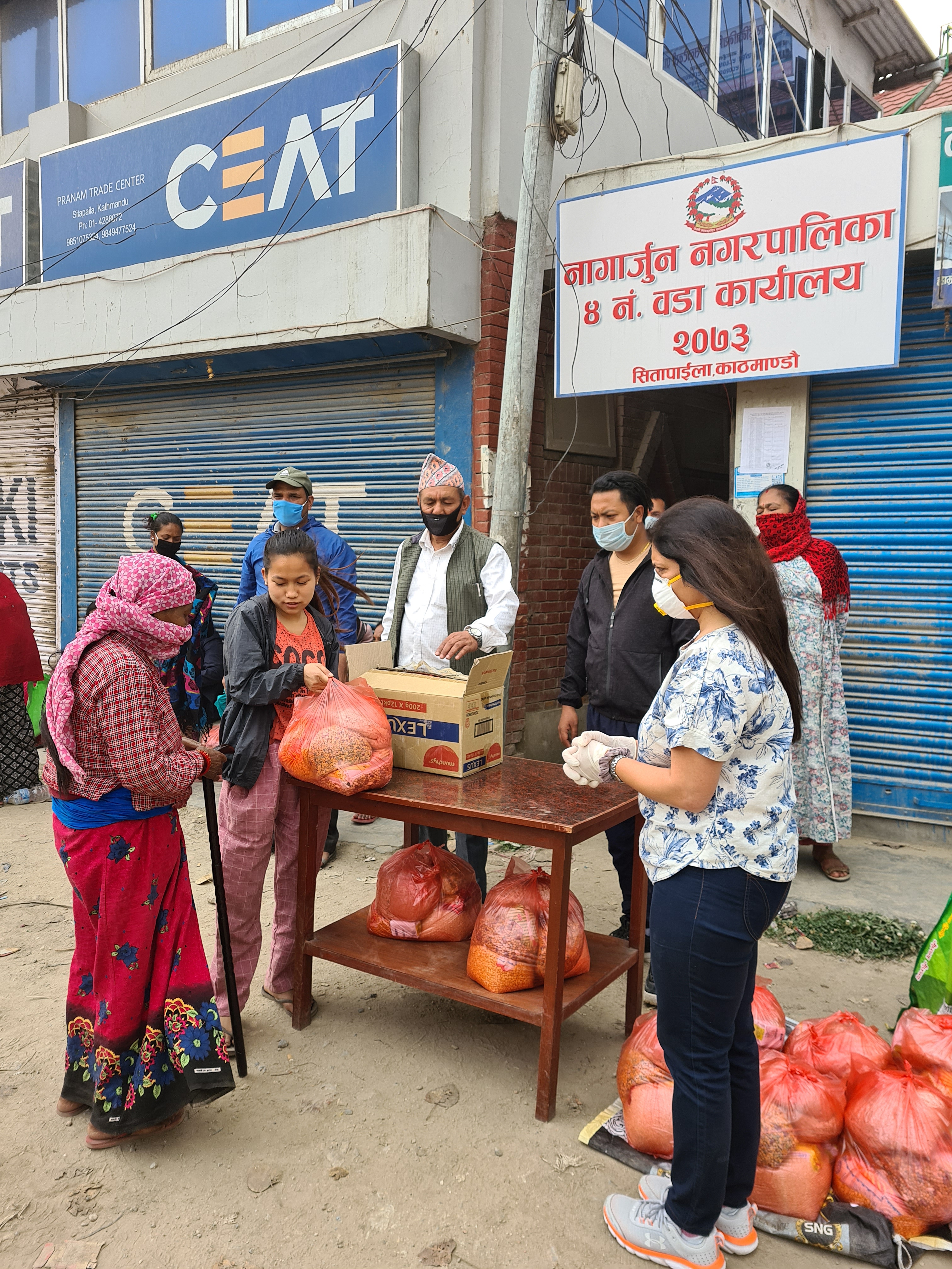 जोन्टा क्लब अफ काडमाडौंद्धारा राहत वितरण