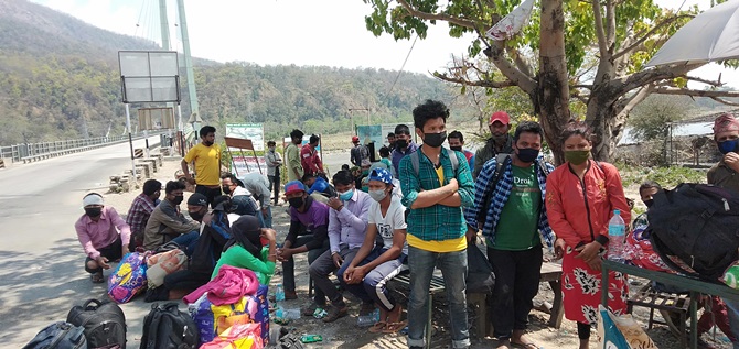 महाकालीमा पौडेर नेपाल भित्रिने क्रम रोकिएन्