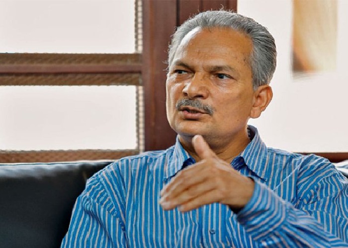 रेडियो कार्यक्रममा बाबुराम भट्टराईले प्रधानमन्त्रीको आलोचना गर्दा हंगामा, रेडियो नेपालले माग्यो माफी