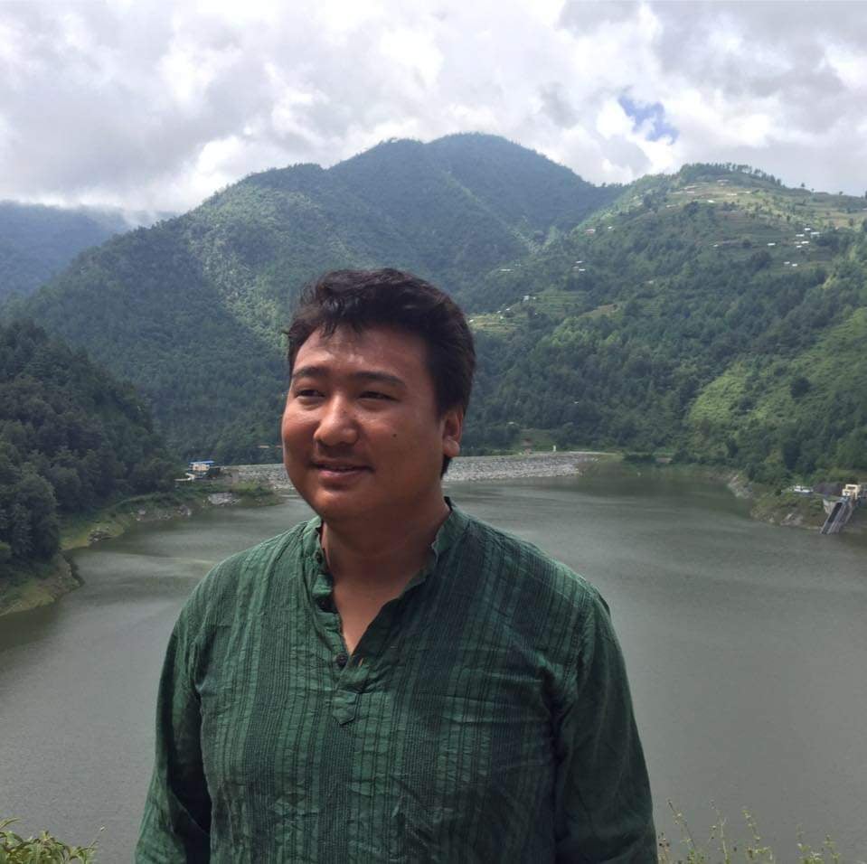 नेबि संघ नेता दुजाङ्ग शेर्पाको सहयोगमा उदयपुर अस्पताललाई स्वास्थ्य सामाग्री हस्तान्तरण