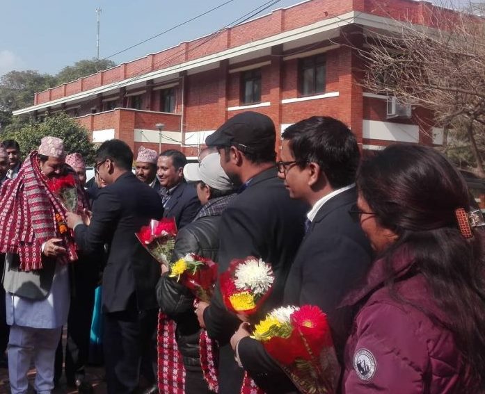 धितोपत्र बोर्डका अध्यक्ष ढुंगानाले गरे पदभार ग्रहण