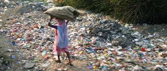 हजुर पोको बोकेर कता ?  परिएला है कारबाहीमा