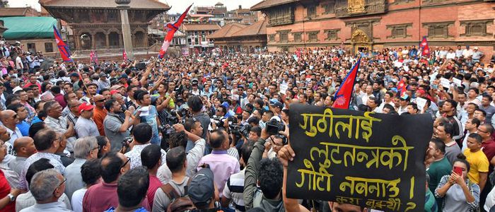 दाङ चाहीं किन गुठी विधेयकको पक्षमा ?
