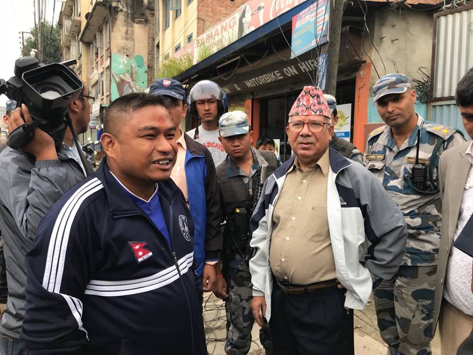 आफूलाई किनारा लगाउन खोजेको भन्दै पूर्वप्रधानमन्त्रीको आपत्ति