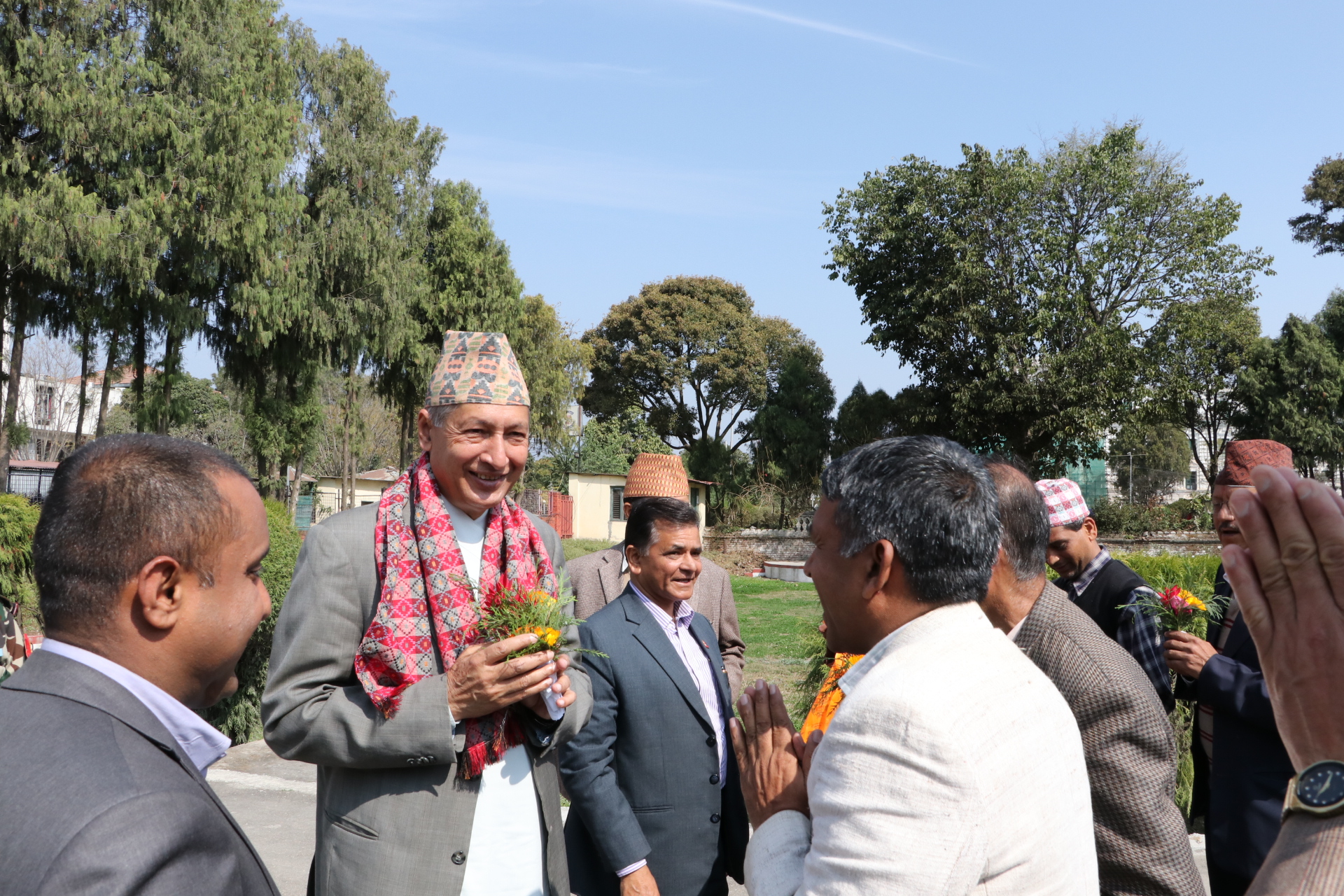 रेडियो नेपालको प्रसारण पहुँच सबै क्षेत्रमा पुर्याउन मन्त्री खतिवडाको निर्देशन