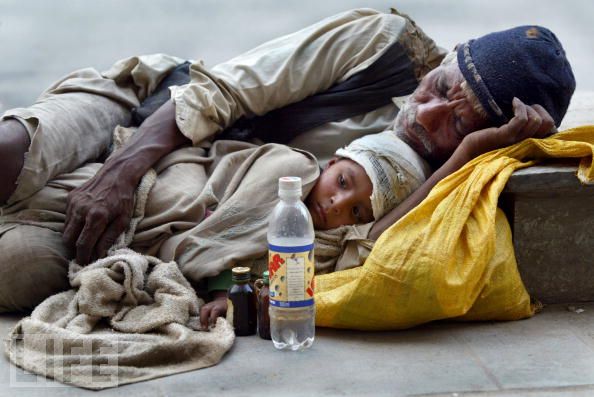 गरिब सहायता कोष खोजीखोजी धनीलाई