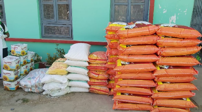 कामना सेवा बैंकद्धारा एक लाख बराबरको राहत हस्तान्तरण
