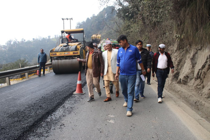 नागढुंगा सडकखण्डको स्तरोन्नति धमाधम