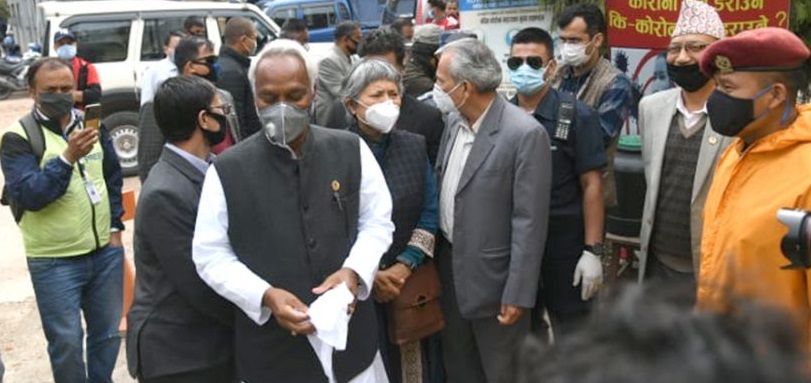 पूर्वआइजिपी खनालसहितले सांसद यादवलाई अपहरण गरेको भन्दै उजुरी दिन पुगे जनता समाजवादीका नेता