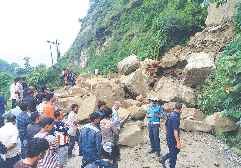 उच्च अदालतबाट आदेश आउनुअघि नै सिद्धबाबा यसरी सुटुक्क भागे भारत